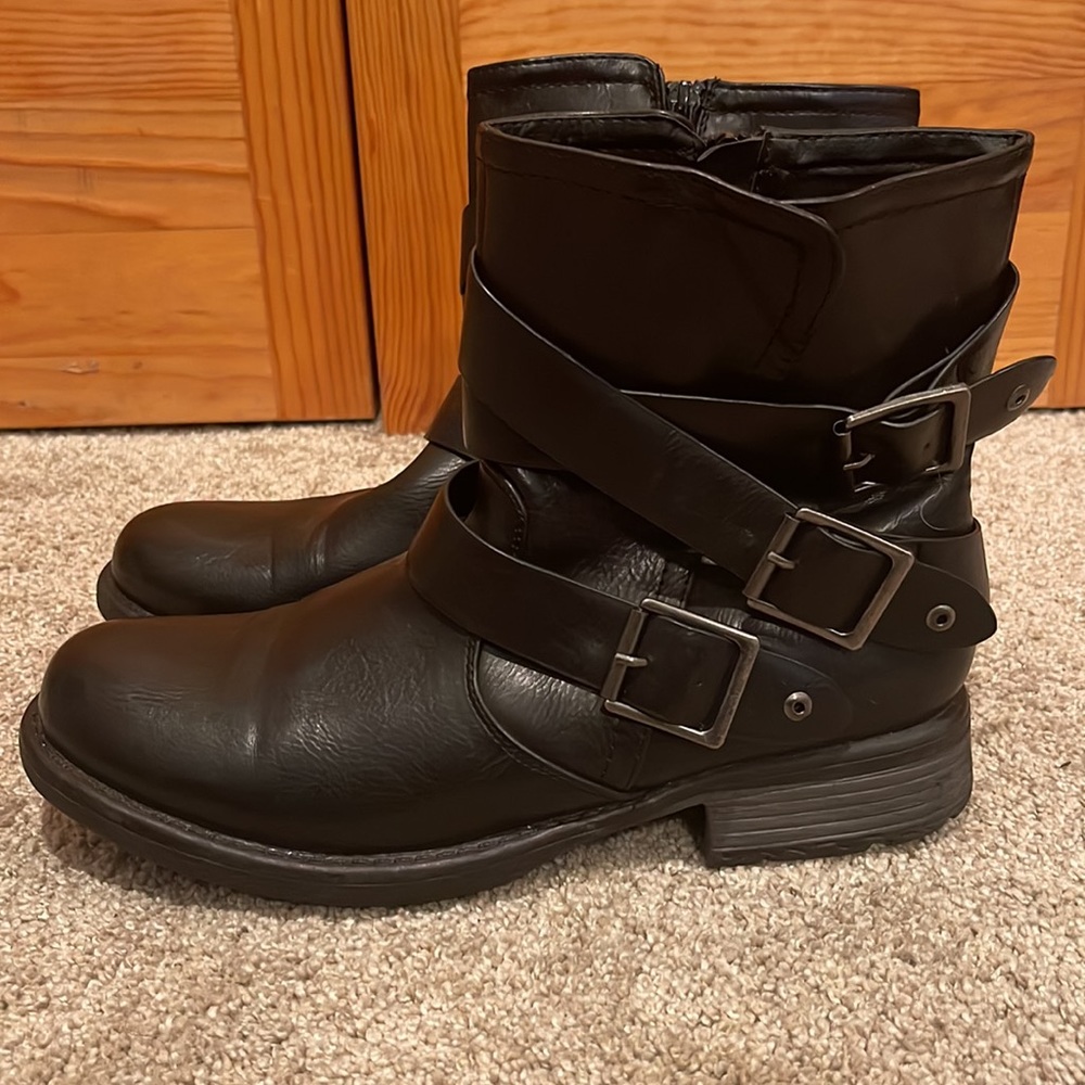 Cathy Jean Black Ankle Booties